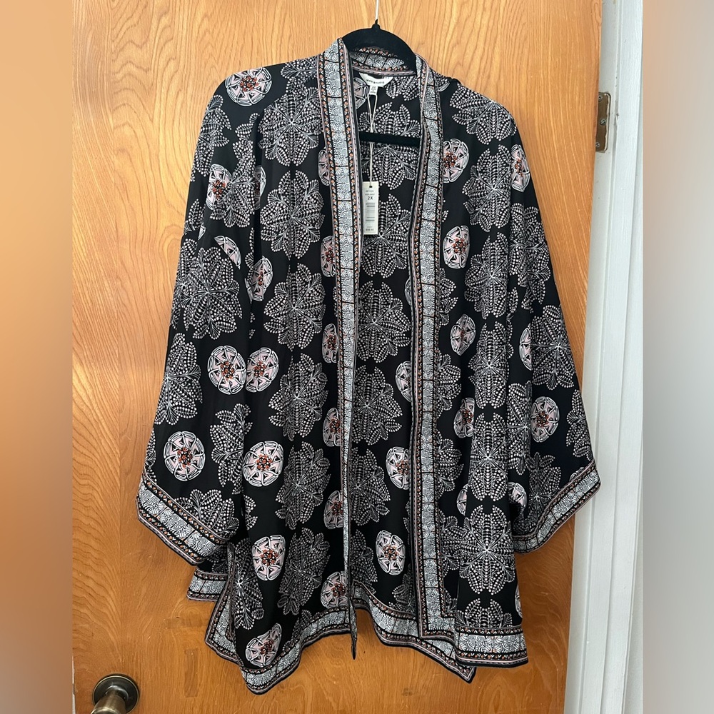 Max Studio medallion open front kimono 2X